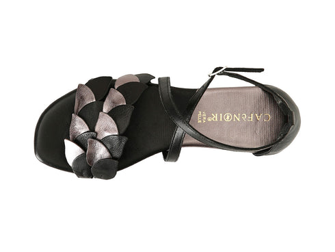 CafèNoir Closed Heel Sandals Crossed Leather Strap