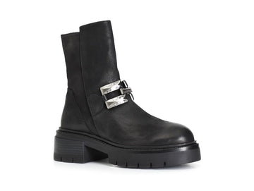 CafèNoir Nubuck Boots: Versatile for Every Fall/Winter Outfit