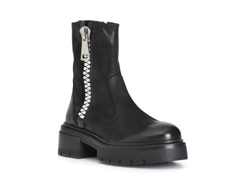 CafèNoir Black Boots with Maxi Zip: Fall/Winter Trendy