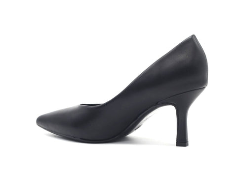 Francesco Milano Black Leather V-Neck Pumps