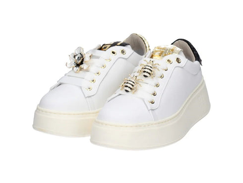 GIO+ Sneakers Donna Pelle con Dettagli Gold e Applicazioni Gioiello