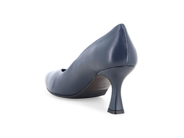Dettaglio tacco rocchetto 7 cm e suola cuoio décolleté Melluso