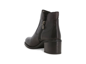 Dettaglio tacco monoblocco 5 cm e suola gomma stivaletti Melluso
