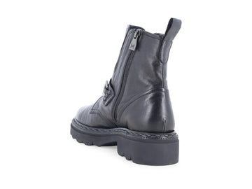 Dettaglio tacco monoblocco 3 cm e suola gomma stivaletti Melluso
