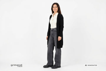 Stivaletti Melluso con cardigan nero e jeans antracite. Outfit 2