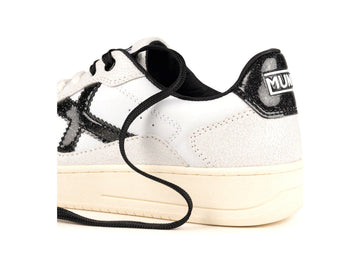 Munich Women's Legit 126 Black & White Sneakers