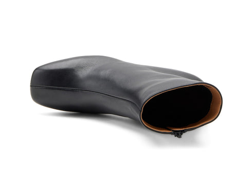 Frau Classic Elegant Ankle Boot Wide Heel Leather Upper