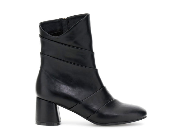 CafèNoir Stivaletti Neri con Drappeggio Asimmetrico C1LB9003-N001