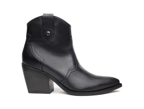 NeroGiardini Stivaletti Texani Donna in Pelle Nera con Tacco I013273D-100