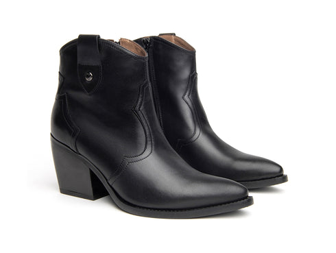 NeroGiardini Women's Black Leather Western Boots with Heel