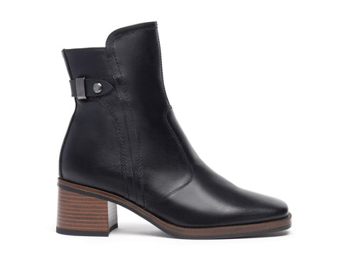 Nero Giardini Stivaletto Punta Squadrata Tacco Medio Pelle Nera i308183d-100