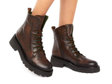 Felmini combat boots with lug sole
