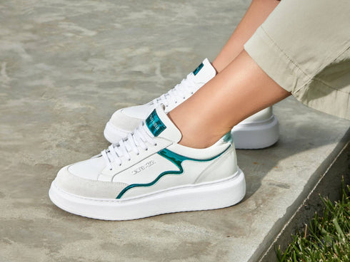 CafèNoir Women's Sneakers with mirror profile Leather upper