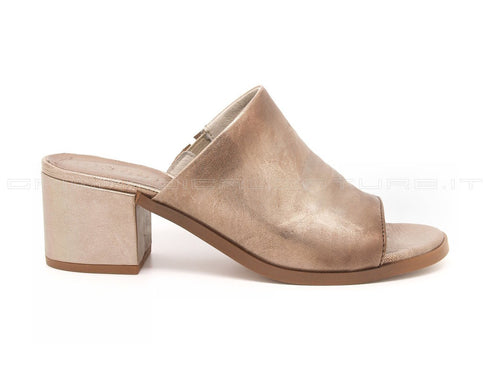 Dei colli ciabatte con tacco donna beige