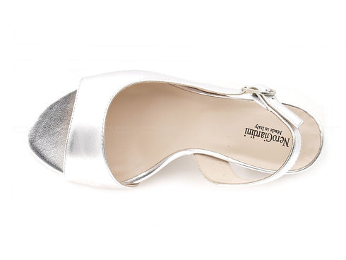 Nero giardini sandalo da cerimonia donna argento