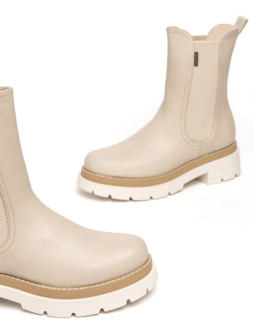 NeroGiardini leather chelsea boots