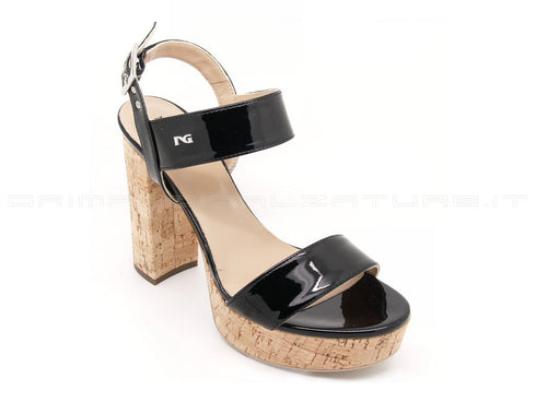 Nero giardini sandalo elegante donna