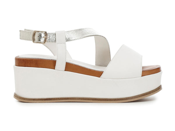 CafèNoir sandalo asimmetrico su zeppa in pelle bianca C1HC1260-Q008