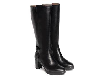 NeroGiardini medium heel boots in smooth leather