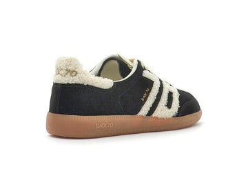 Back 70 Sneaker Cloud in Suede Nero con Dettagli Teddy
