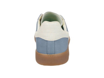 Back 70 Ghost 16 Women's Comfort Sneakers with Refined Details