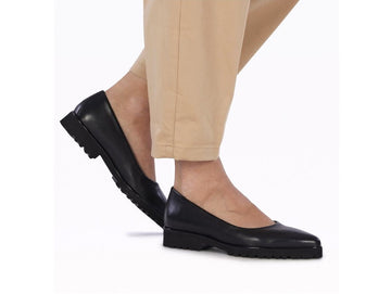Gioseppo Sauchie Black Leather Ballerinas with Tank Tread Sole