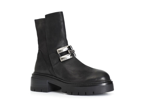 CafèNoir Nubuck Boots: Versatile for Every Fall/Winter Outfit