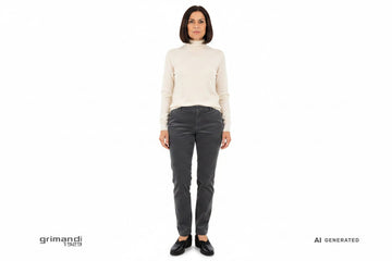 Outfit 1 – Dolcevita panna con pantaloni velluto a coste antracite