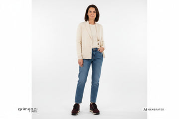 Outfit 1 – Cardigan scialle panna con maglia avorio e jeans medio wash rilassato - AI-Generated Model