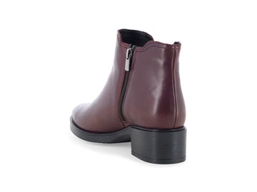 Dettaglio tacco monoblocco 4 cm e suola gomma stivaletti Melluso