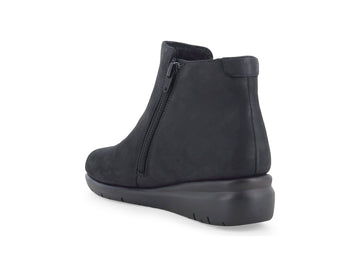 Dettaglio tacco zeppa 4 cm e suola gomma stivaletti Melluso