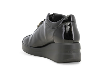 Dettaglio tacco zeppa 5 cm e suola gomma con stringhe Melluso