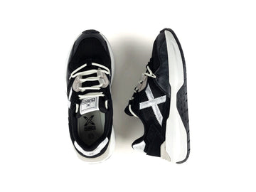 Munich Nexa Women's Sneakers in Black and Silver