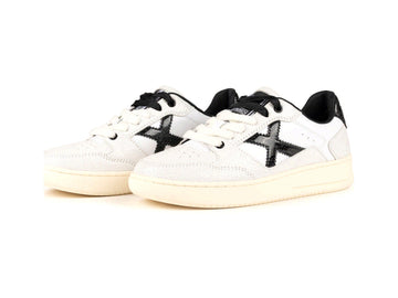 Munich Women's Legit 126 Black & White Sneakers