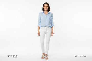 Donna italiana 30 anni sandali NeroGiardini argento formato landscape - AI-Generated Model