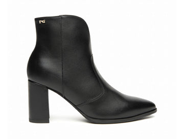 NeroGiardini Tronchetti Eleganti in Pelle Nera con Scollo a V I514340D-100