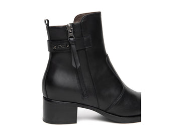 NeroGiardini Women's Boots in Black Leather