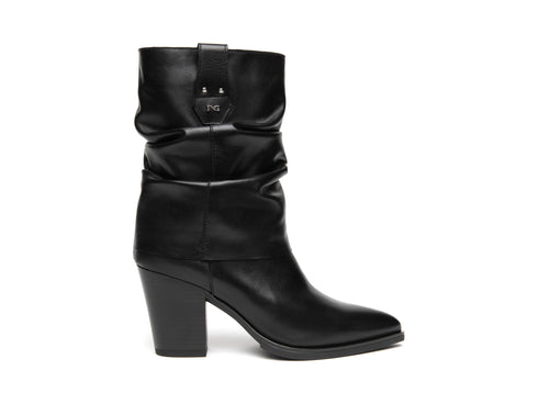 NeroGiardini Stivali Donna in Pelle Nera con Gambale Morbido I617146D-100