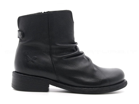 Felmini stivaletti con zip laterale donna nero
