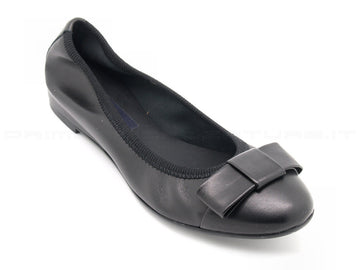 Frau ballerina classica donna nero