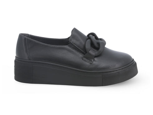 Melluso donna mocassini in pelle nera con catena 036104-217387